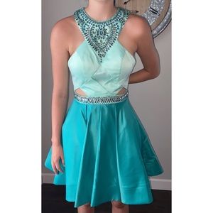 Tony Bowls Homecoming dress